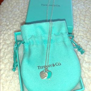 Tiffany & Co. Mini Double Heart tag pendant
